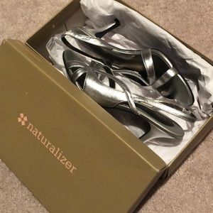 Naturalizer silver sandal women’s size 7.5